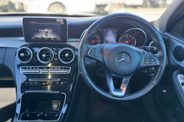 2015 Mercedes-Benz C-Class W205 C200 Sedan Image 12