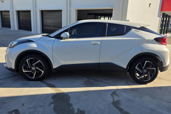 2020 Toyota C-HR NGX Koba SUV Image 6