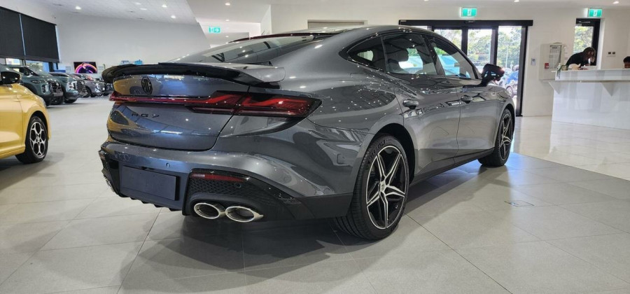2025 MG MG7 IP42 Essence Sedan Image 3