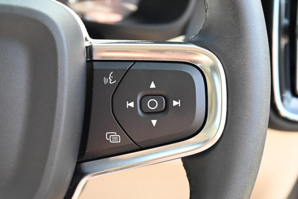 2022 Volvo XC40 XZ T4 Inscription SUV image 22
