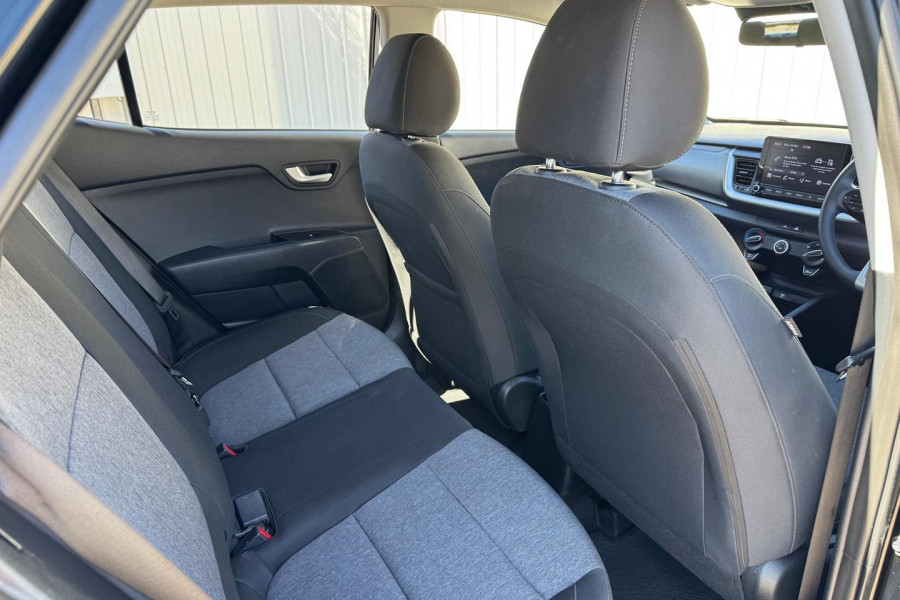 2021 MY22 Kia Stonic YB S SUV Image 24