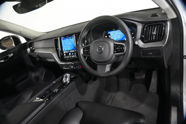 2023 Volvo XC60 UZ Ultimate B6 Dark SUV image 12