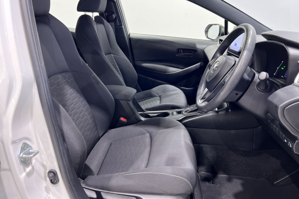 2022 Toyota Corolla ZWE219R ASCENT SPORT Hatch Image 3