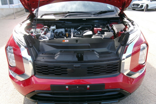 2023 MY24 Mitsubishi Outlander ZM Black Edition SUV Image 24