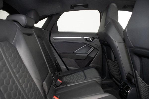 2021 Audi RS Q3 SUV Image 3