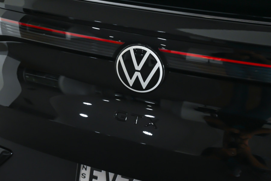 2025 Volkswagen ID. 5 E2 GTX SUV