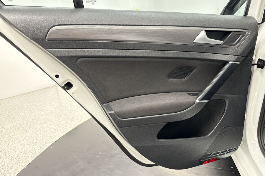 2019 MY19.5 Volkswagen Golf 7.5 110TSI Comfortline SUV Image 15