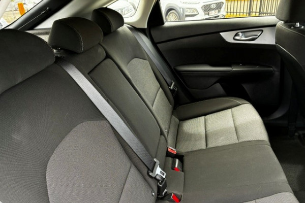 2023 MY24 Kia Cerato BD S Hatch Image 13