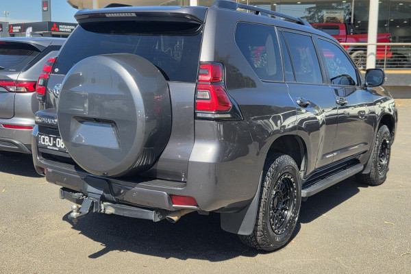 2022 Toyota LandCruiser Prado GDJ150R GXL SUV Image 3