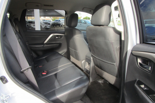 2020 Mitsubishi Pajero Sport QF4E46 Exceed SUV Image 14