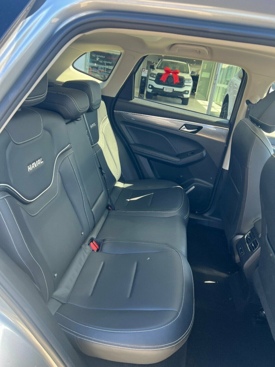 2021 Haval Jolion A01 Ultra SUV Image 16