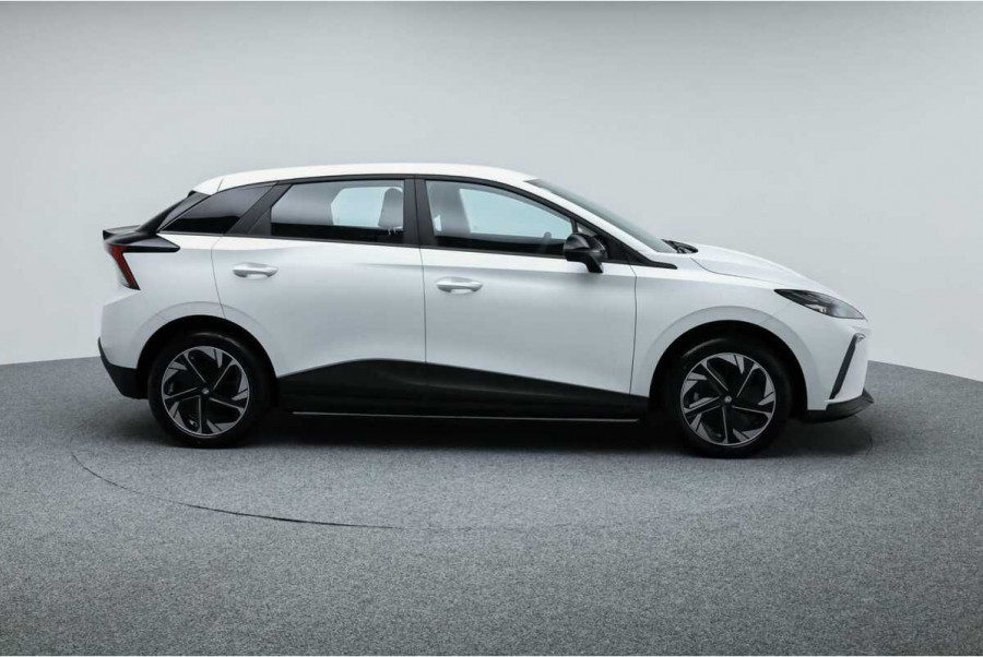 2025 MG MG4 MEH32 Excite 51 Hatch Image 26