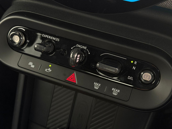 2025 MINI Cooper F65 S Favoured Hatch image 17