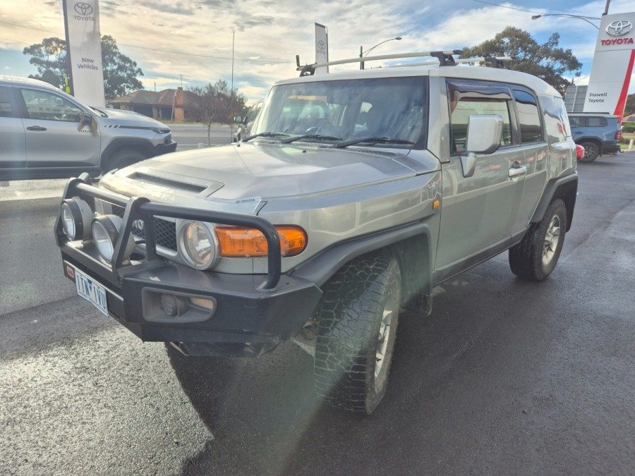 2012 MY13 Toyota FJ Cruiser GSJ15R  SUV Image 7