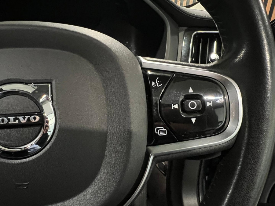 2022 Volvo XC60 UZ B5 Inscription SUV Image 15