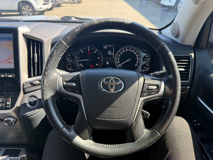 2019 Toyota LandCruiser VDJ200R VX SUV Image 14