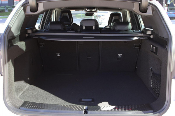 2025 BMW X3 G45 20 xDrive SUV image 9