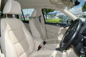 2010 Volkswagen Tiguan 5N MY10 103TDI 4MOTION Suv