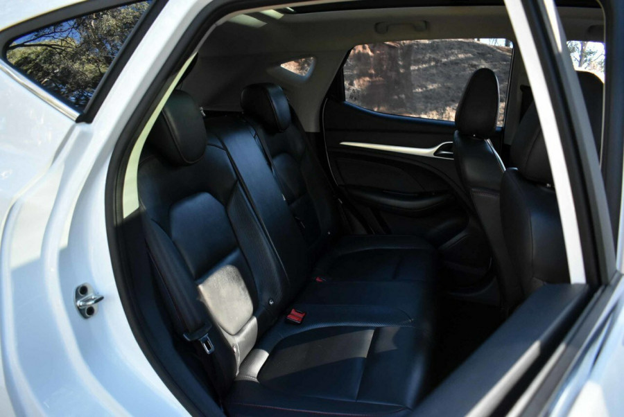 2023 MG ZST S13 Essence SUV Image 8