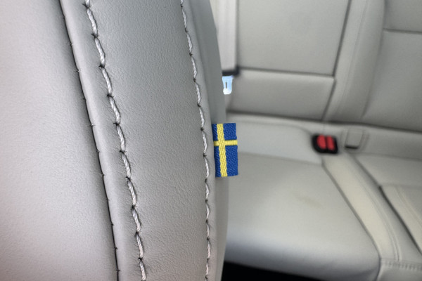 2026 Volvo XC60 UZ Ultra T8 Plug-in Hybrid Dark SUV Image 19