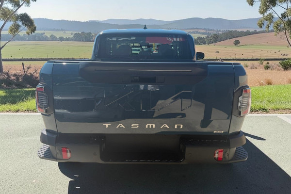 2025 MY26 Kia Tasman TK SX+ Ute Image 4