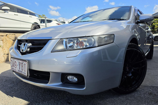 2004 Honda Accord Euro 7th Gen Luxury Sedan Image 2