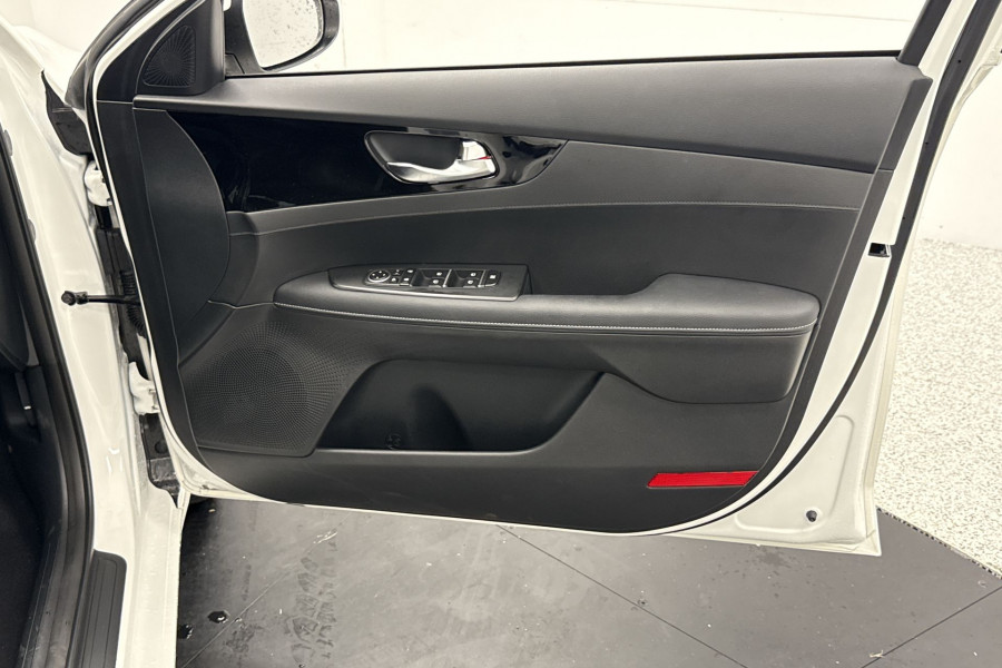 2021 MY22 Kia Cerato BD Sport+ Sedan Image 19