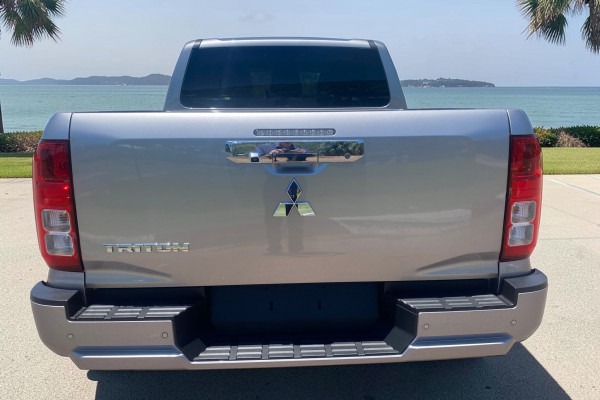 2026 Mitsubishi Triton MV GLX+ Ute Image 5
