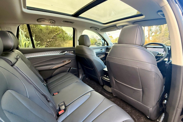 2026 MG QS Essence SUV Image 10