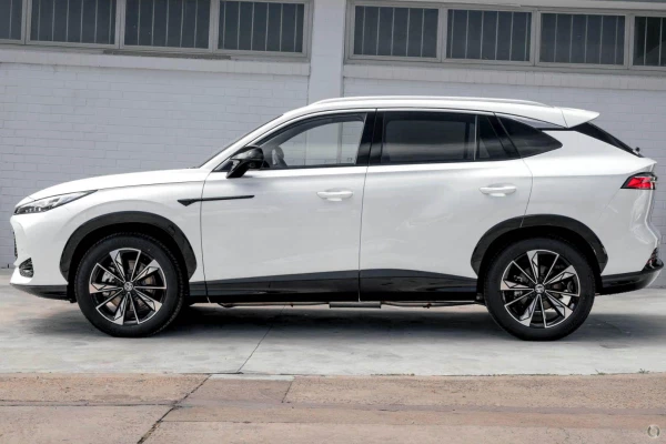 2025 MG HS AS33 Essence Hybrid+ SUV Image 5
