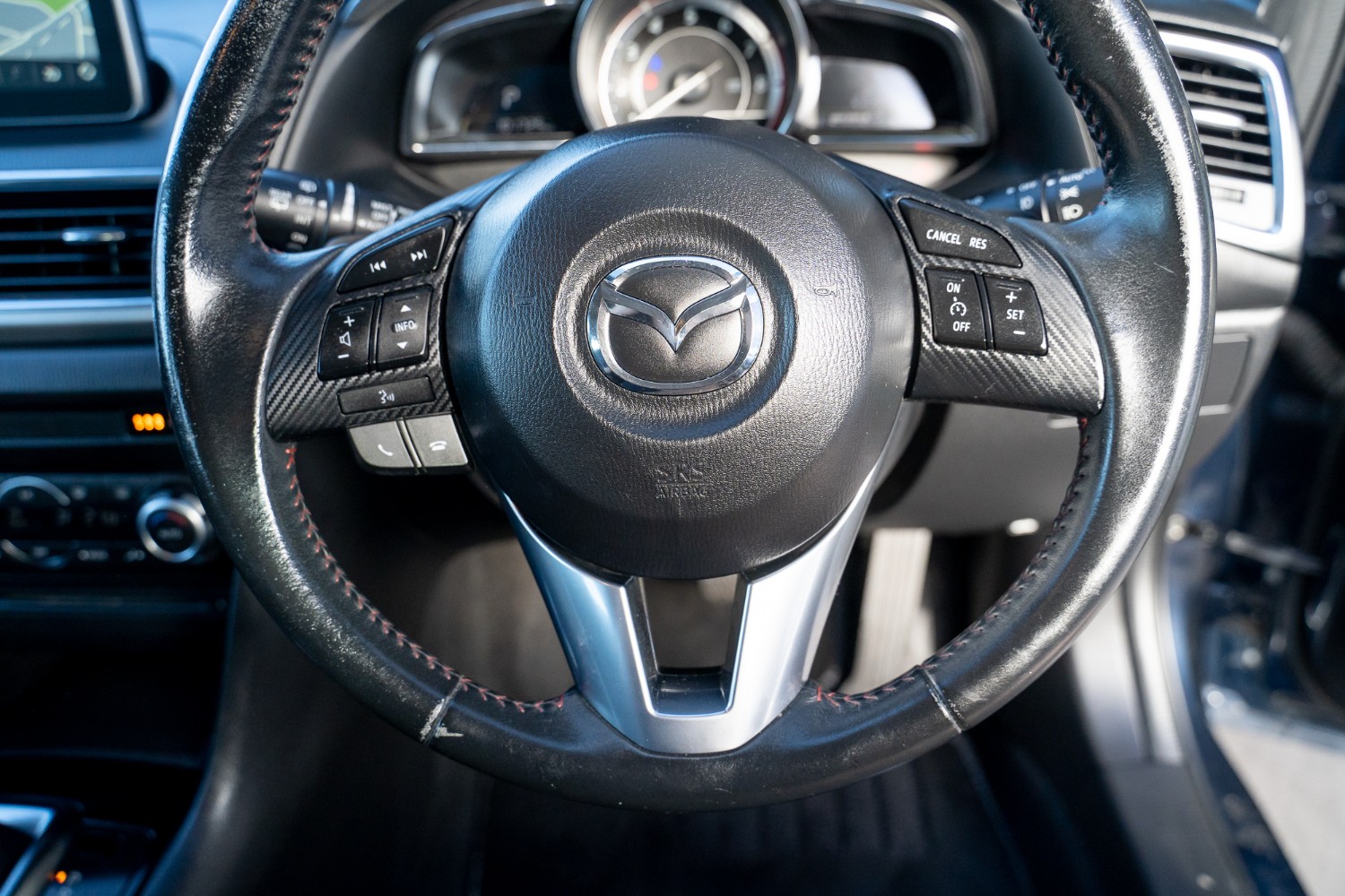 2013 Mazda 3 Hatchback Image 9