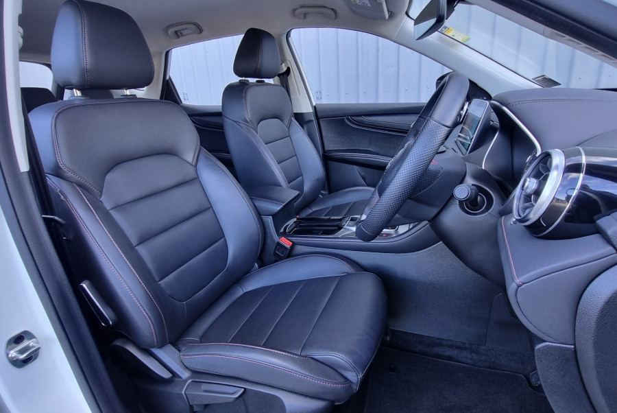 2024 MG HS Vibe 1.5 Petrol/7 Speed Auto SUV Image 8