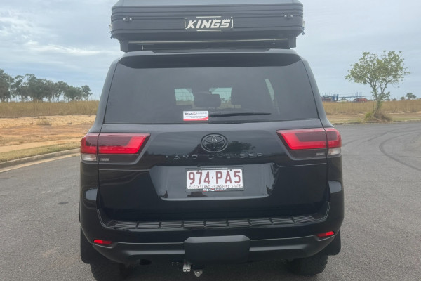 2022 Toyota LandCruiser FJA300R GX SUV Image 4
