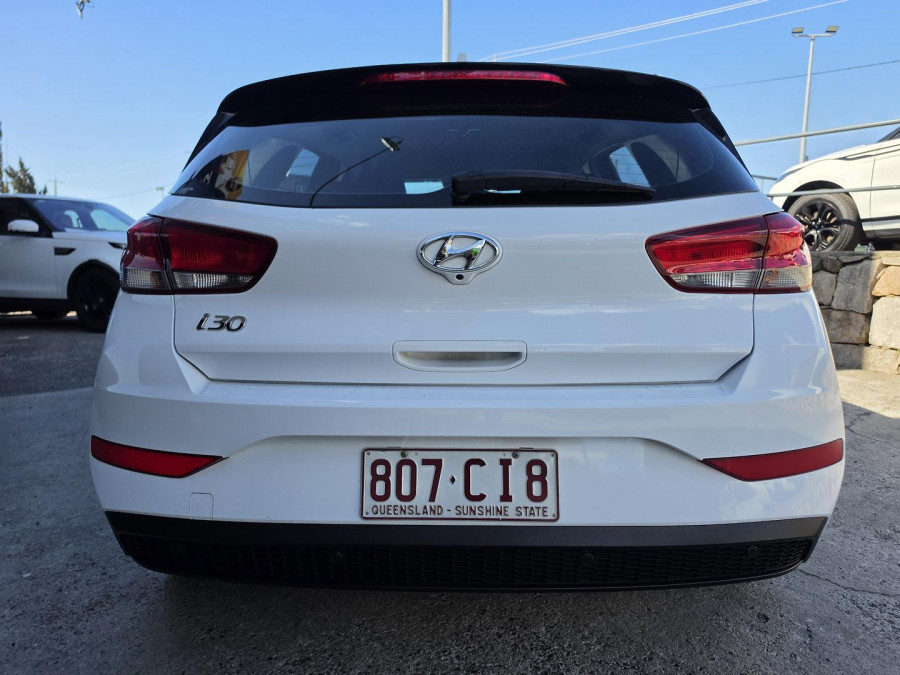 2021 Hyundai i30 PD.V4  Hatch Image 8