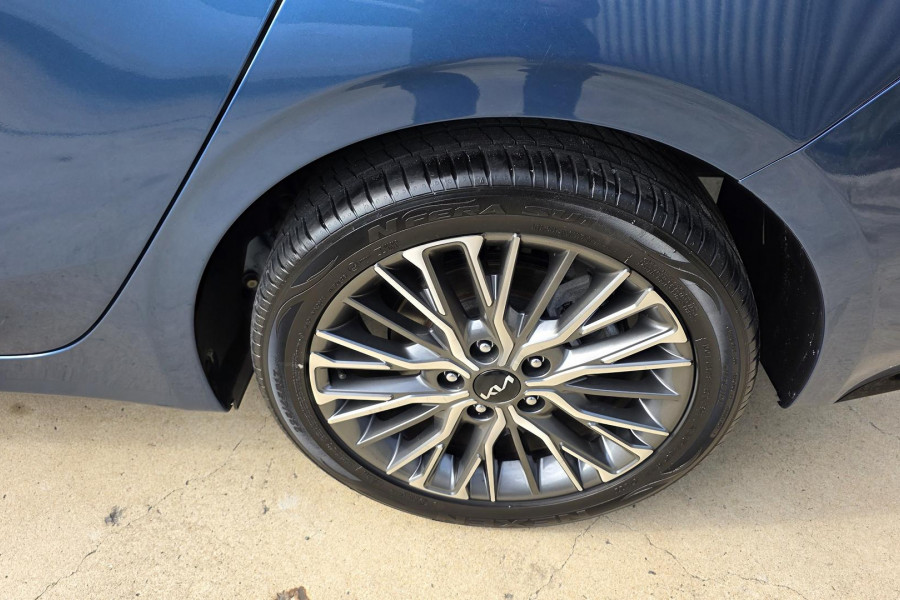2021 MY22 Kia Cerato BD Sport+ Hatch Image 33