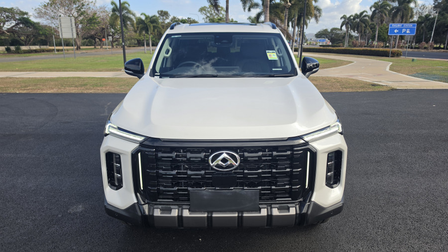 2026 MY25 LDV D90 SV9A Executive SUV Image 16