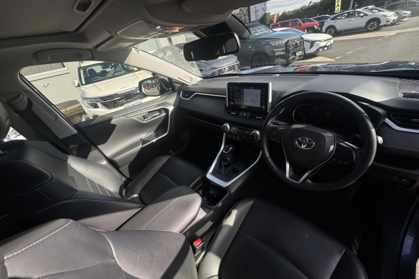 2019 Toyota RAV4 ASA44R Cruiser SUV Image 17