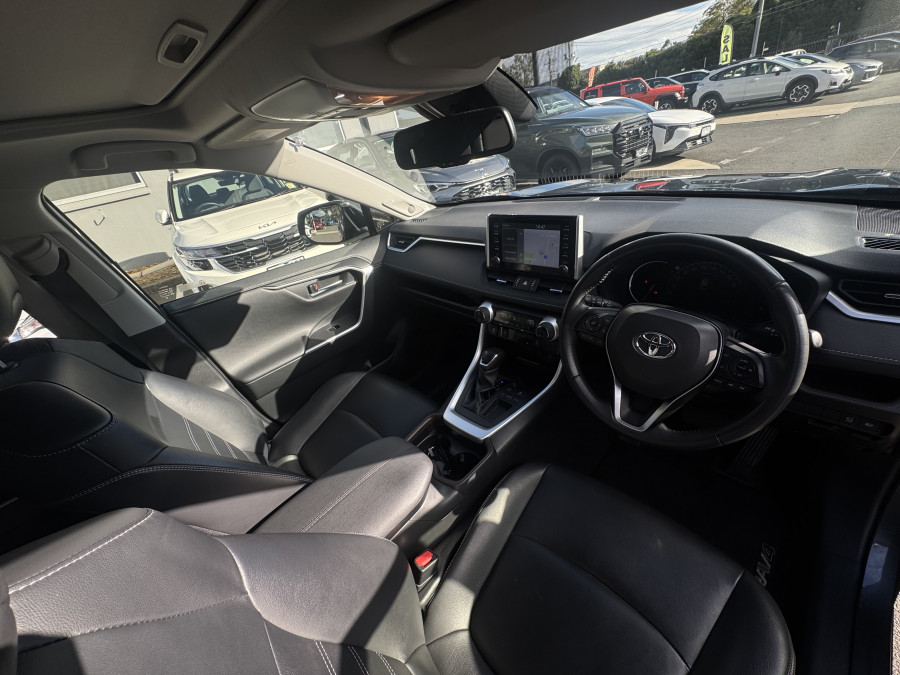 2019 Toyota RAV4 ASA44R Cruiser SUV Image 17