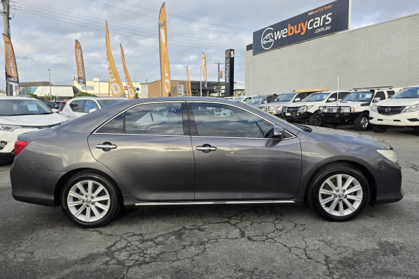 2014 Toyota Aurion GSV50R Presara Sedan Image 6