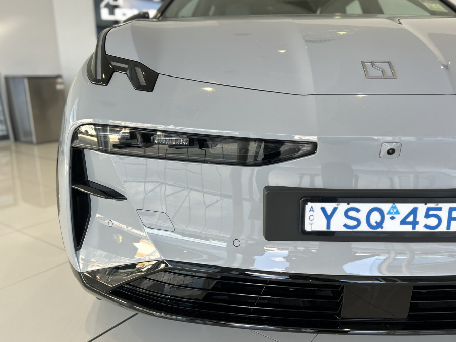 2024 Zeekr X BXE RWD SUV Image 3