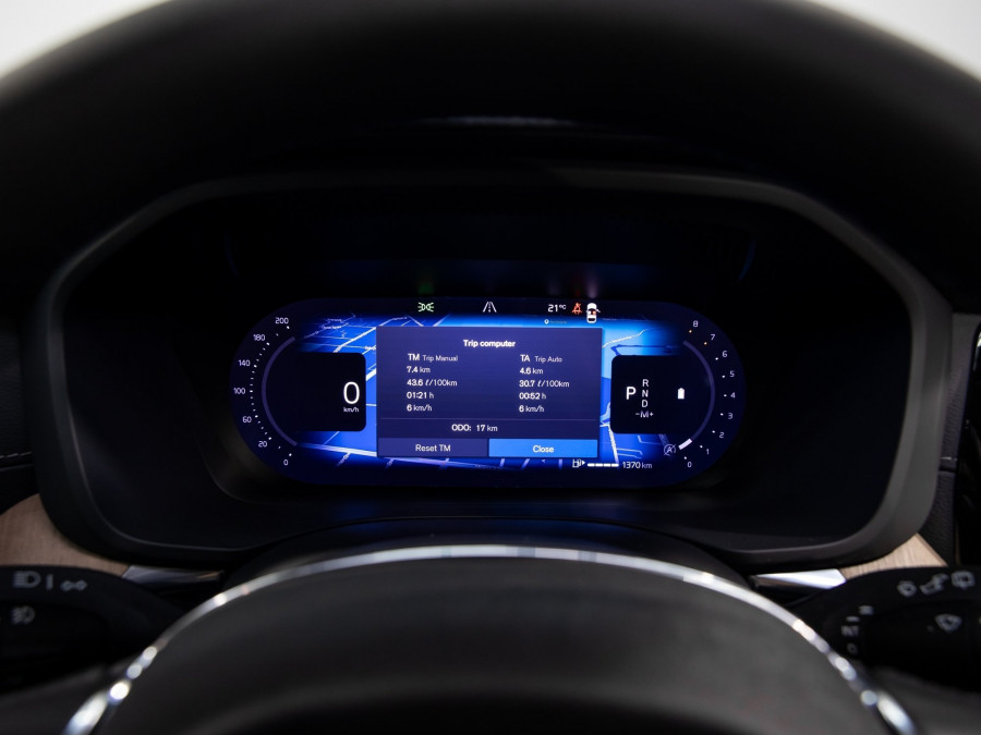 2026 Volvo XC60 UZ B5 Ultra Dark 2L Petrol Hybrid AWD SUV Image 18