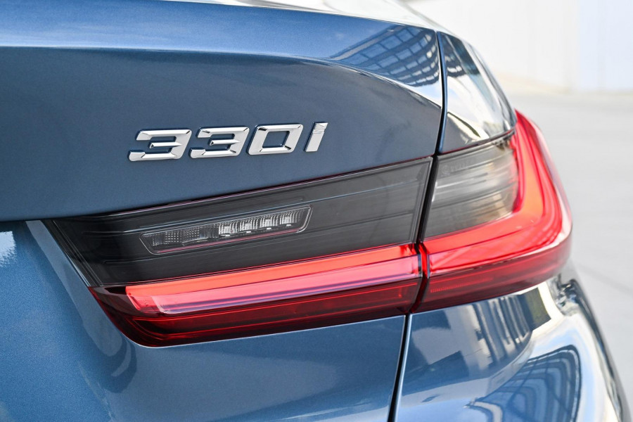 2025 BMW 3 Series G20 LCI II 330i M Sport Sedan
