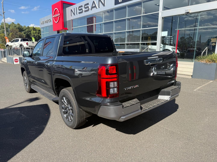 2025 Mitsubishi Triton MV GLS Ute Image 8