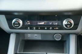 2024 Mitsubishi Outlander ZM ES SUV
