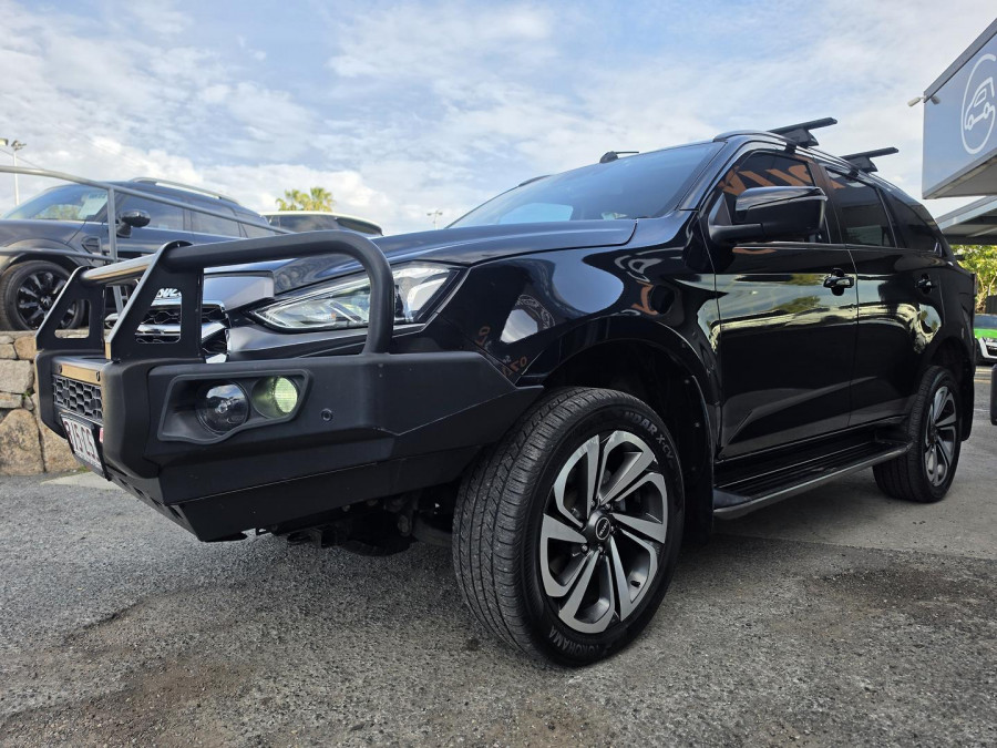 2021 Isuzu MU-X RJ LS-T SUV Image 3