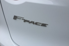 2017 Jaguar F-pace X761  30d 30d - Portfolio Suv