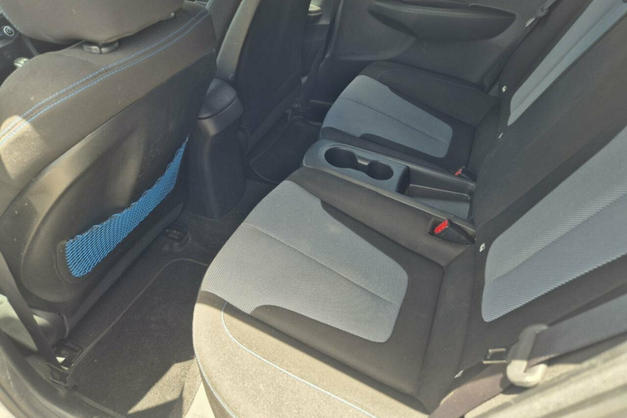 2019 MY20 Hyundai Veloster JS  Hatch Image 23