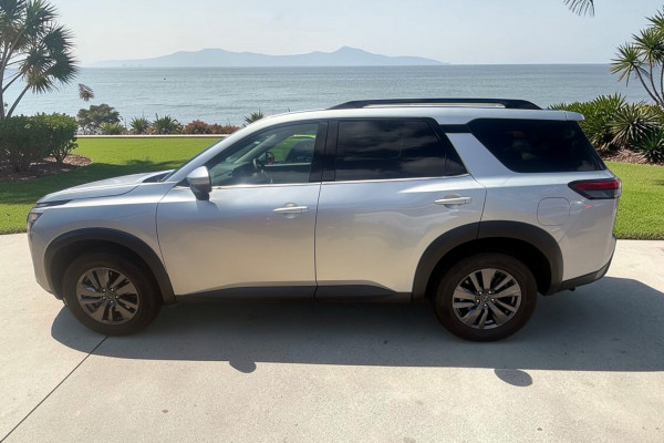 2024 Nissan Pathfinder R53 ST-L SUV Image 6