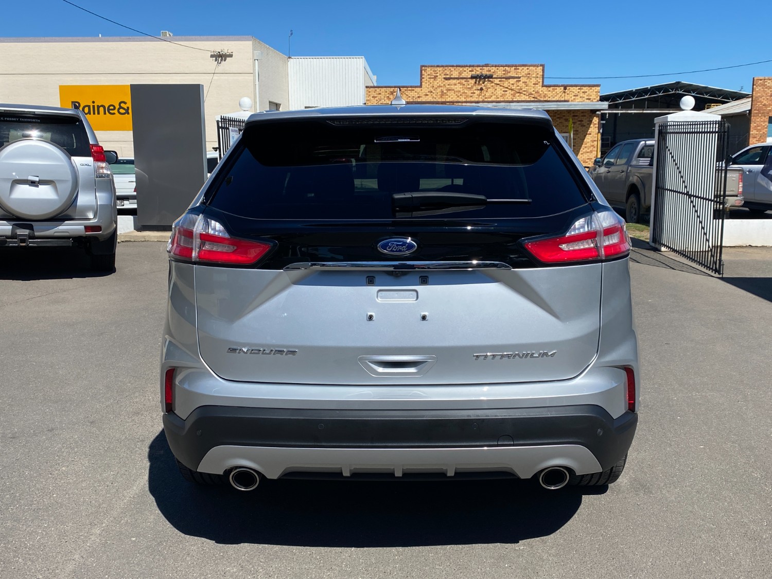 2019 Ford Endura CA  Titanium SUV Image 6
