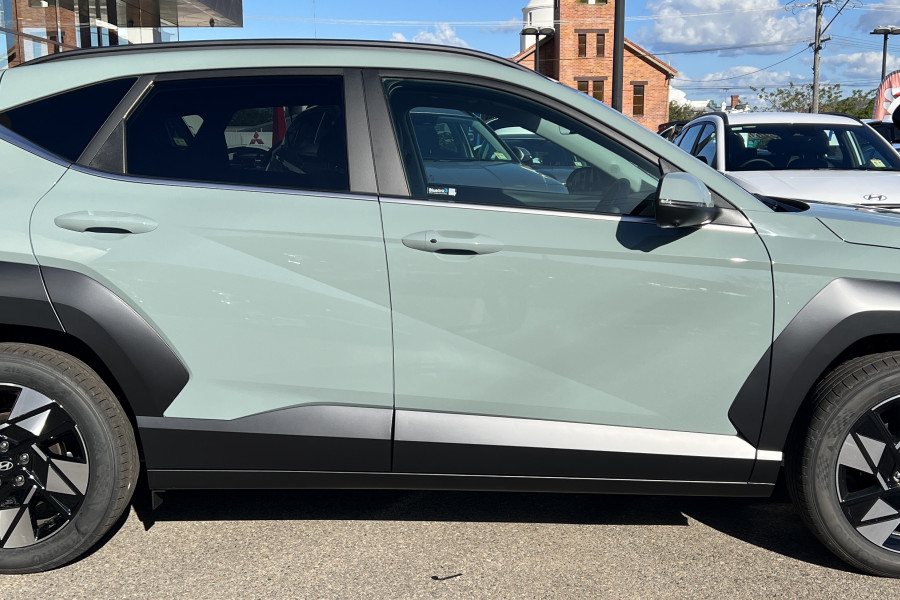 2025 Hyundai KONA SX2.V2 Hybrid Premium SUV Image 8